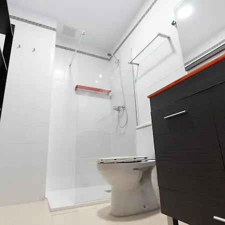 Moderno Apartamento En 9 Min Andando De La Playa Victoria Con Garaje * Cadiz